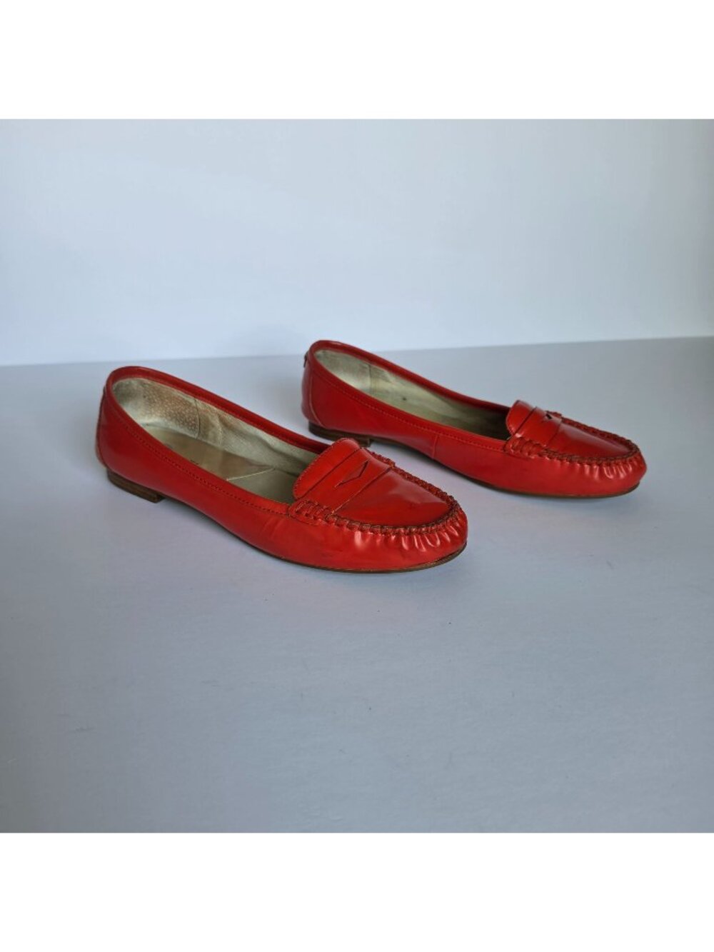 Michael Kors Orange Patent Leather Loafers Flats Classic Preppy Shoes. Sz 9.5